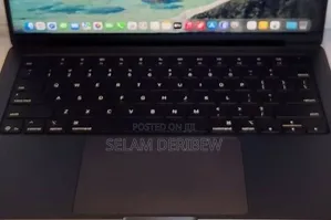 New Laptop Apple MacBook Pro 2025 M5 16GB Apple M5 Pro SSD 512GB