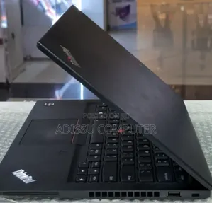 New Laptop Lenovo ThinkPad t495s 16GB AMD Ryzen 7 SSD 512GB