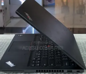 New Laptop Lenovo ThinkPad t495s 16GB AMD Ryzen 7 SSD 512GB