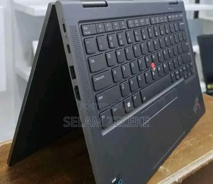 New Laptop Lenovo ThinkPad X390 Yoga 16GB Intel Core i7 SSD 512GB