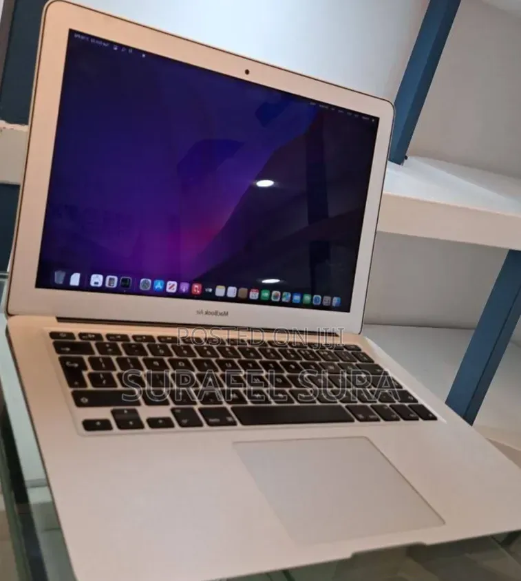 New Laptop Apple MacBook Air 2017 8GB Intel Core i5 SSD 128GB