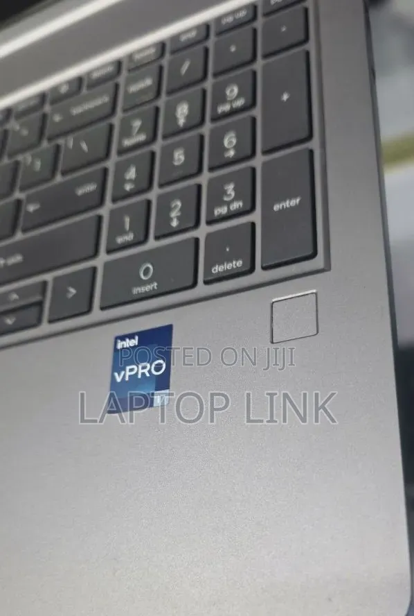New Laptop HP ZBook Studio 16GB Intel Core i7 SSD 512GB