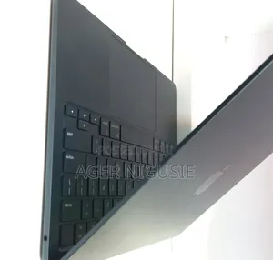 New Laptop Apple MacBook Air 2022 M2 8GB Intel Core i7 SSD 512GB