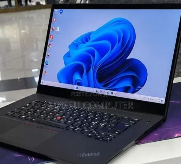 New Laptop Lenovo ThinkPad X1 Yoga 16GB Intel Core i7 SSD 512GB