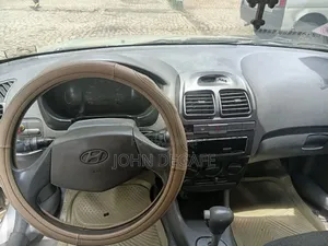 Hyundai Accent 2002 Silver
