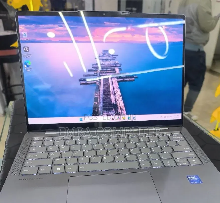 New Laptop Lenovo 32GB Intel Core Ultra 7 SSD 512GB
