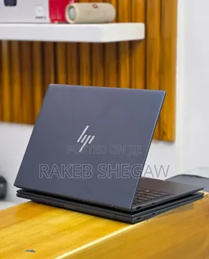New Laptop HP Elite Dragonfly G3 16GB Intel Core i7 SSD 512GB