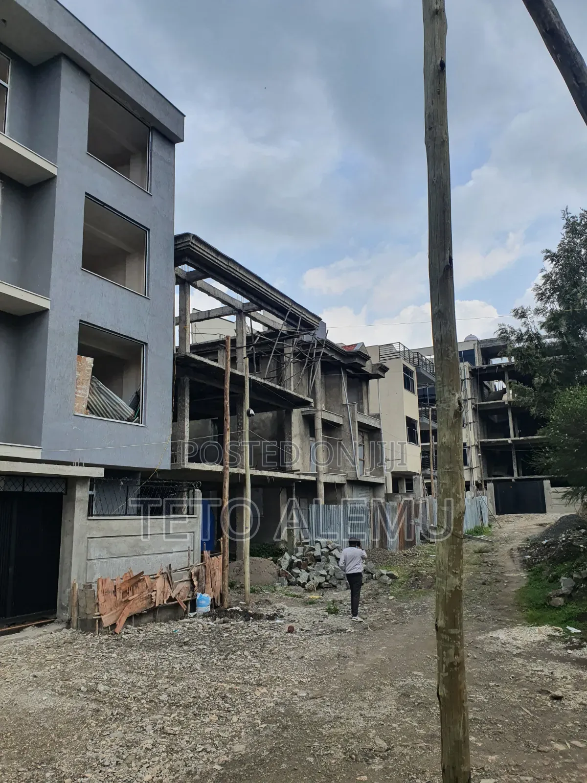 6bdrm House