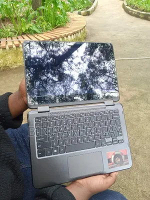 Laptop Dell Inspiron 11 3185 4GB AMD A10 HDD 500GB