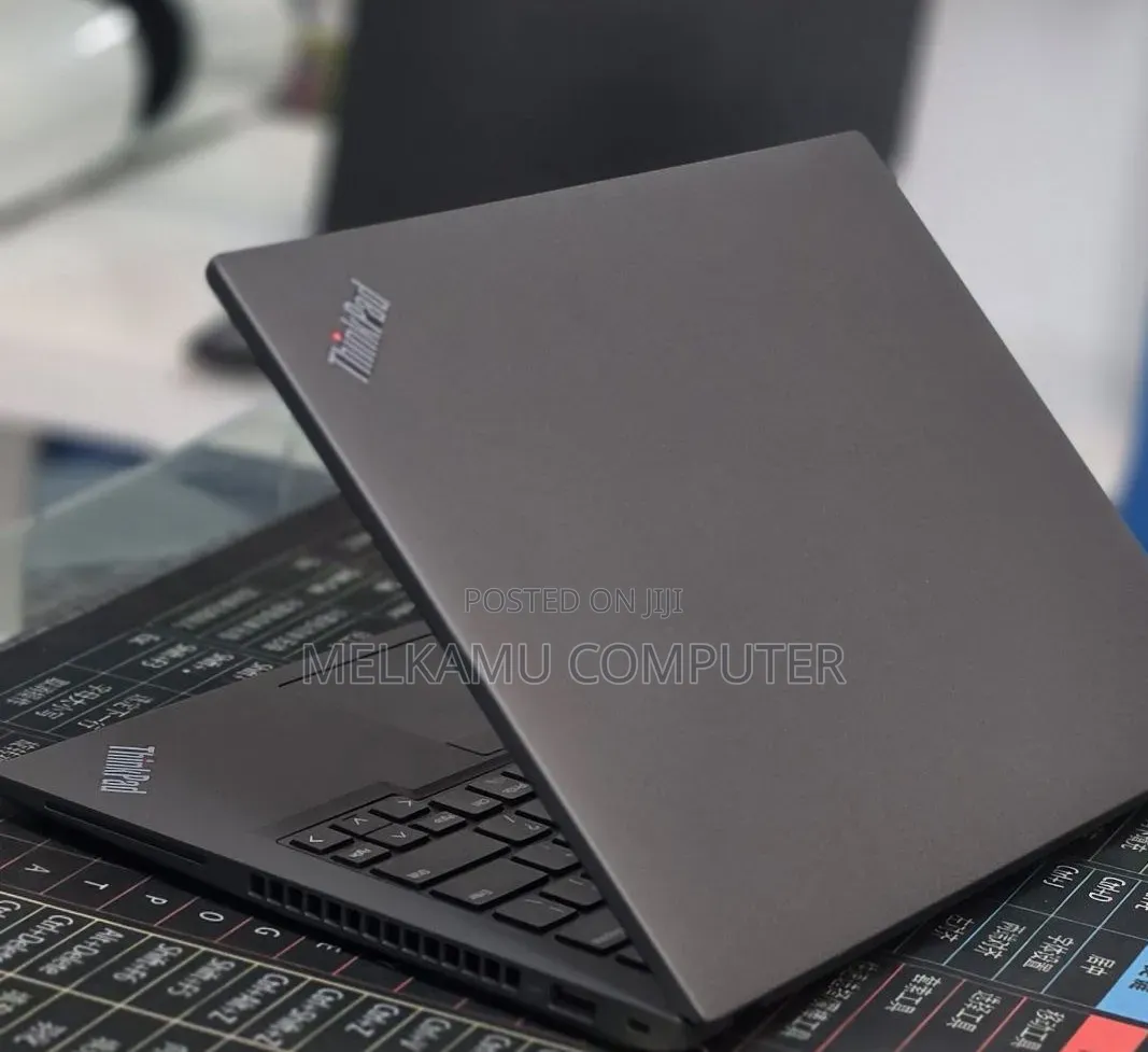 New Laptop Lenovo ThinkPad T14 16GB Intel Core i7 SSD 512GB