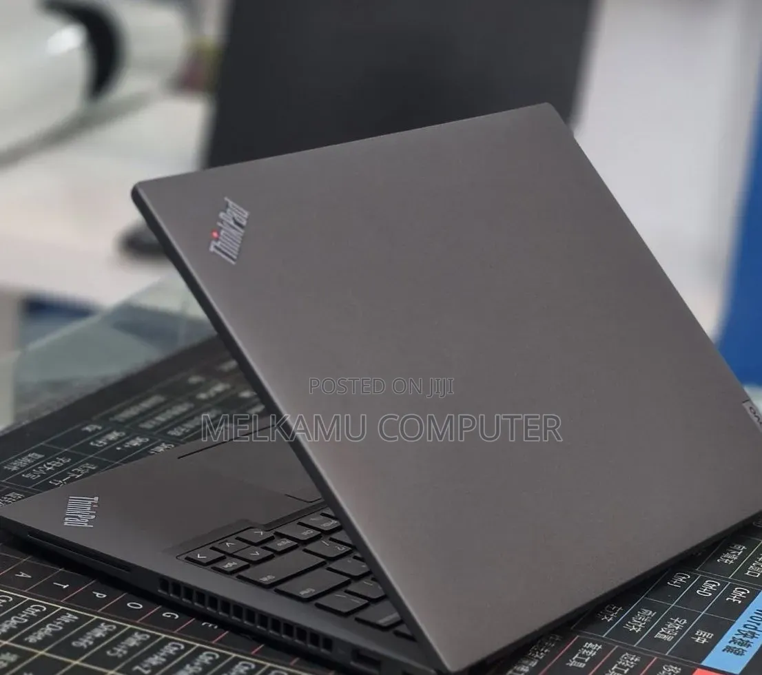 New Laptop Lenovo ThinkPad T14 16GB Intel Core i7 SSD 512GB