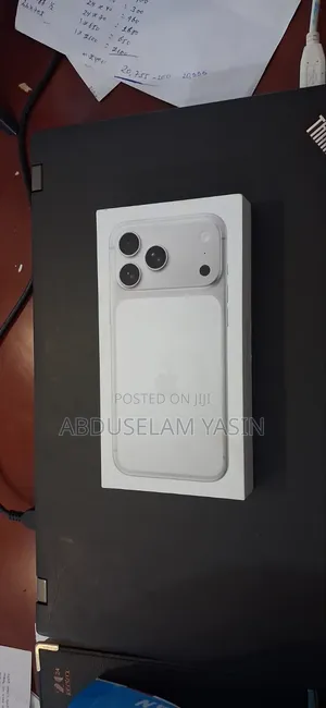 New Apple iPhone 17 Pro Max 256 GB Silver