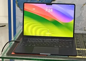 New Laptop Apple MacBook Air 2022 M2 16GB Apple M2 SSD 512GB