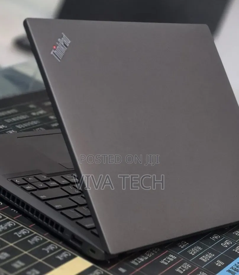 New Laptop Lenovo ThinkPad T14 16GB Intel Core i7 SSD 512GB