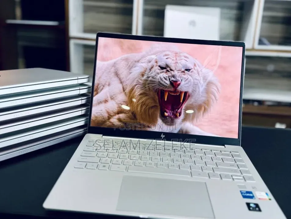 New Laptop HP 16GB Intel Core i5 SSD 1T