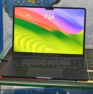 New Laptop Apple MacBook Air 2022 M2 16GB Apple M2 SSD 512GB