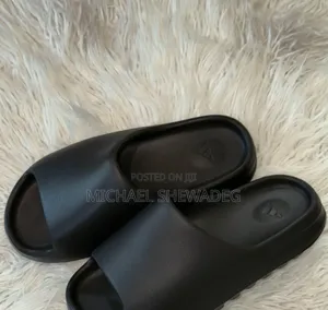 Yeezy Slides
