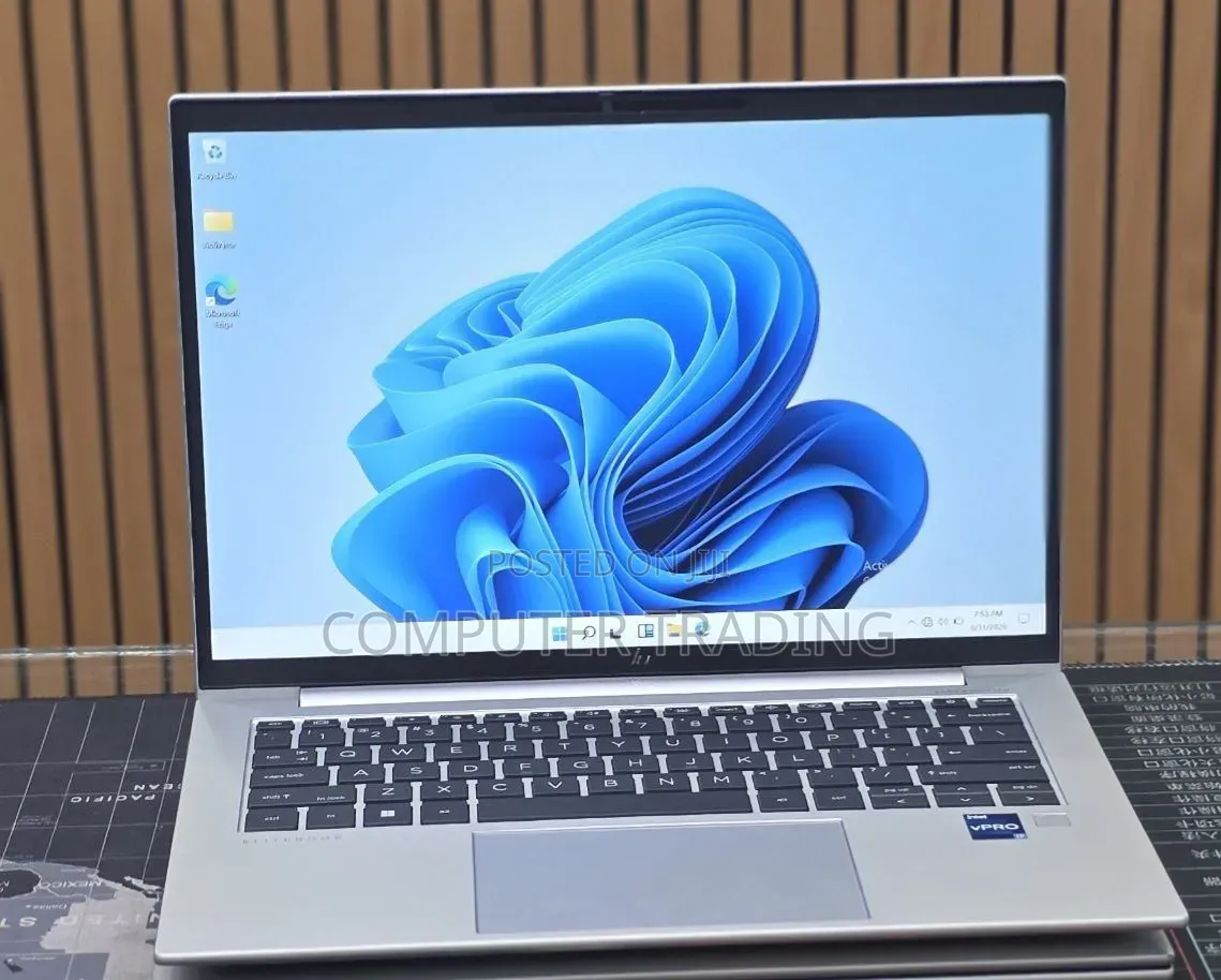 New Laptop HP EliteBook 840 G9 16GB Intel Core i7 SSD 512GB