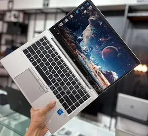 New Laptop HP EliteBook 830 G8 16GB Intel Core i5 SSD 512GB