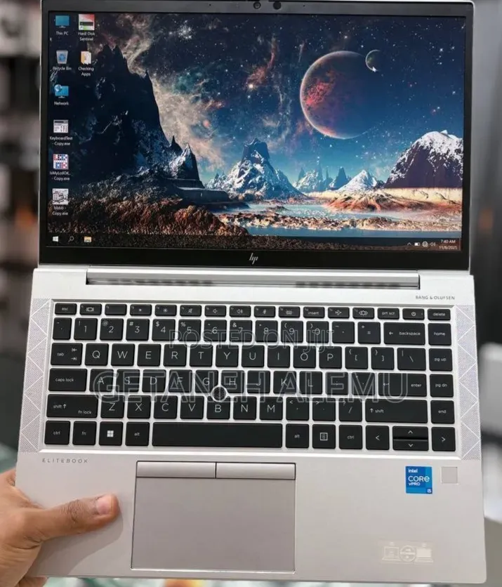 New Laptop HP EliteBook 830 G8 16GB Intel Core i5 SSD 512GB