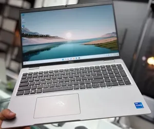 New Laptop Dell Latitude 5310 16GB Intel Core i5 SSD 512GB