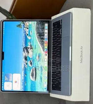 New Laptop Apple MacBook Pro 2015 16GB Intel Core i5 SSD 512GB