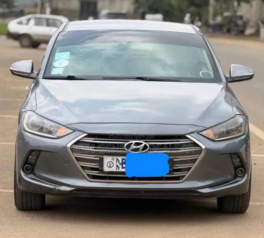 Hyundai Avante 2016 Gray