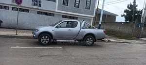 Mitsubishi L200 2008 Silver