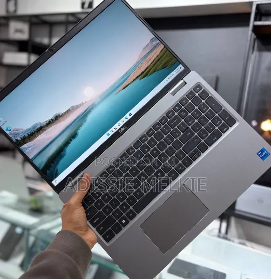 New Laptop Dell Latitude 5540 16GB Intel Core i5 SSD 512GB