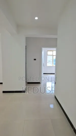 2bdrm Condo in ኮከብ የቤቶች ደላላ, Bole for sale