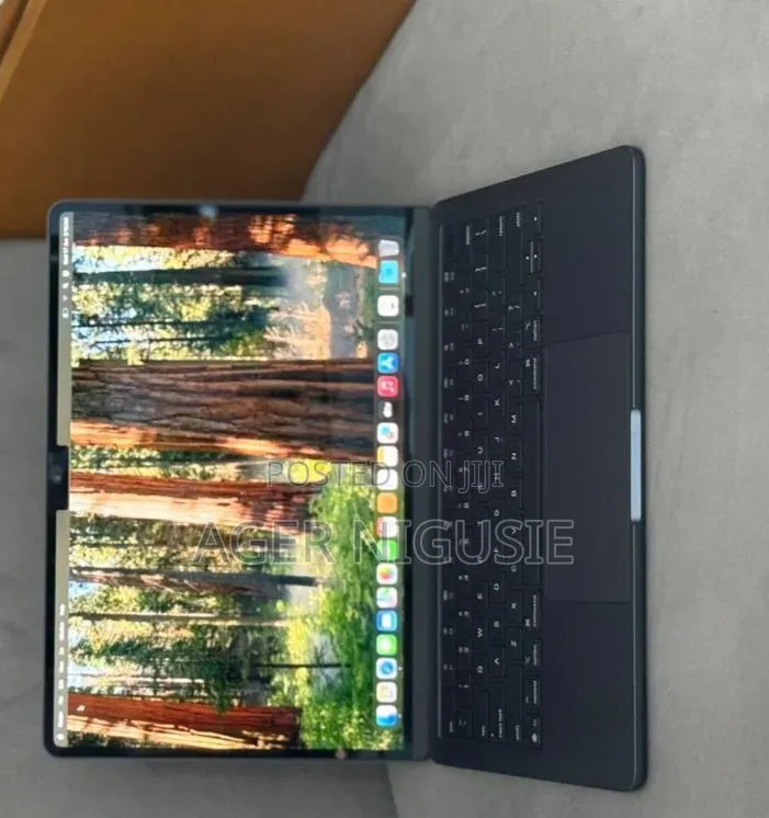 New Laptop Apple MacBook Air 2025 M4 16GB Intel Core i5 SSD 512GB