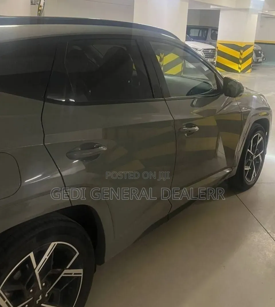Hyundai Tucson 2025 Gray