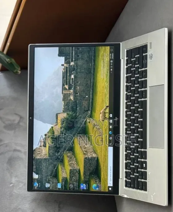 New Laptop HP EliteBook 830 G7 8GB Intel Core i5 SSD 512GB