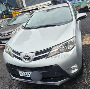 Toyota RAV4 2015 Silver