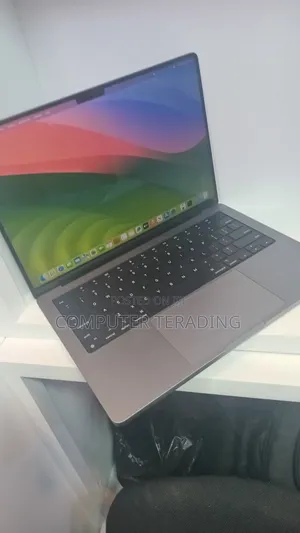 Laptop Apple MacBook Pro 2023 M3 8GB Apple M3 Pro SSD 512GB