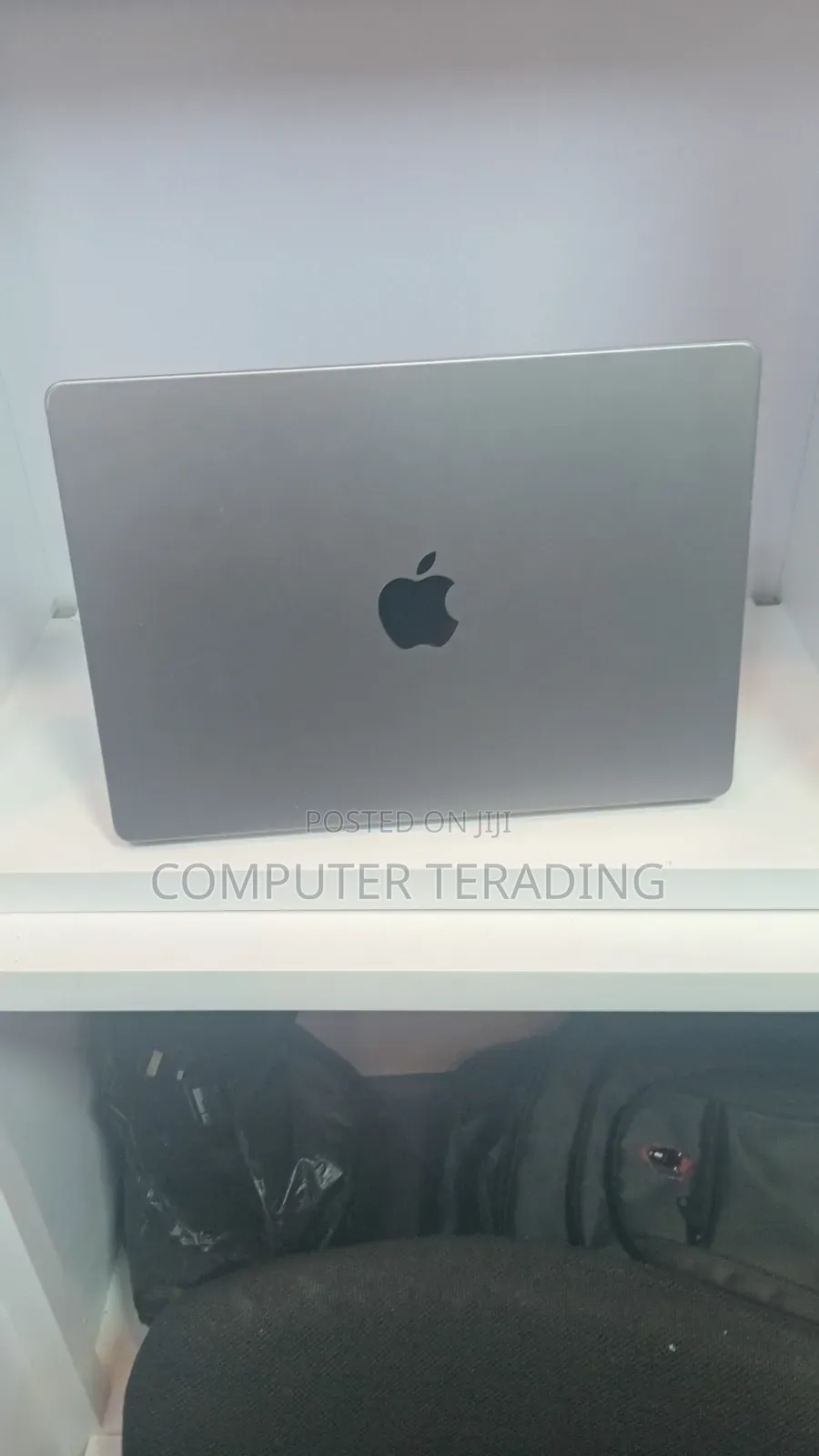 Laptop Apple MacBook Pro 2023 M3 8GB Apple M3 Pro SSD 512GB