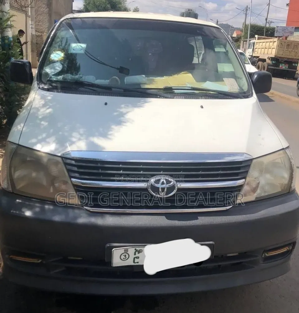 Toyota HiAce 2011 White