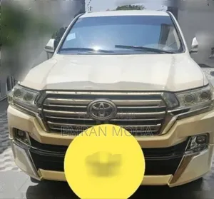 Toyota Land Cruiser 2012 White