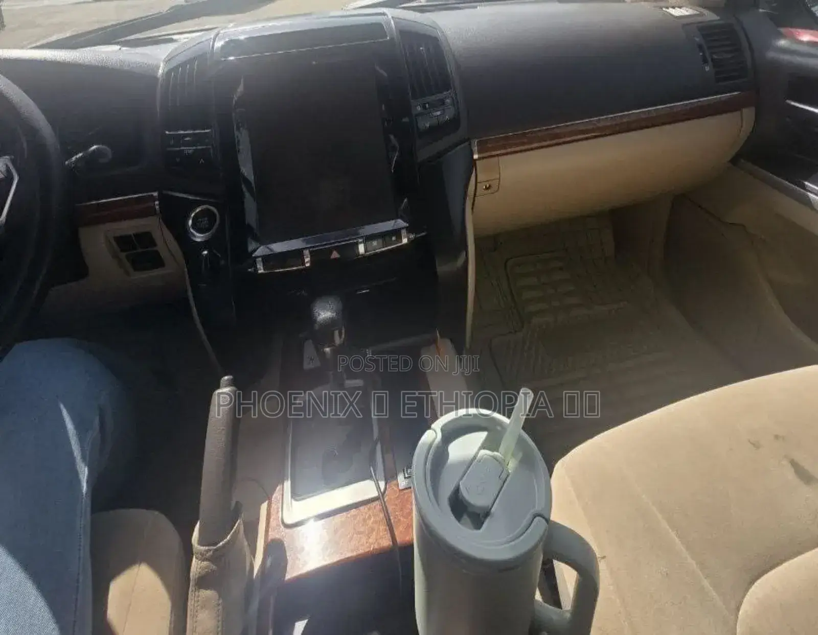 Toyota Land Cruiser 2012 White