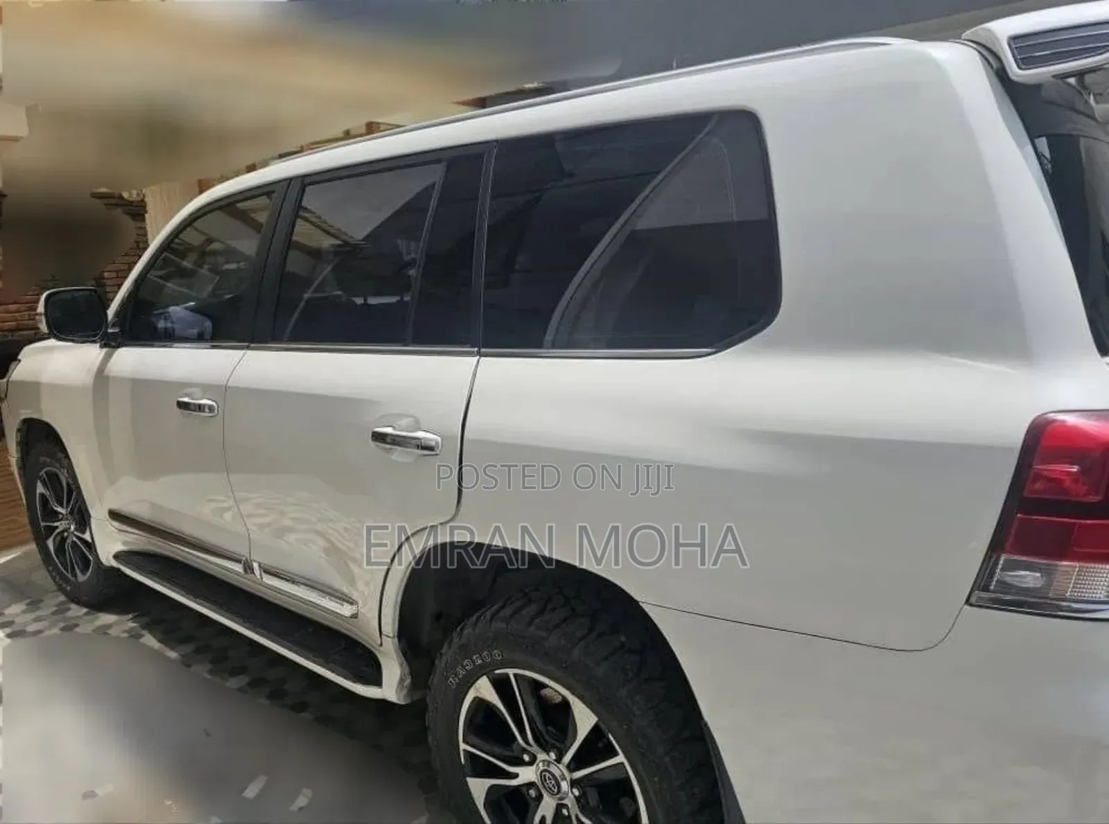 Toyota Land Cruiser 2012 White