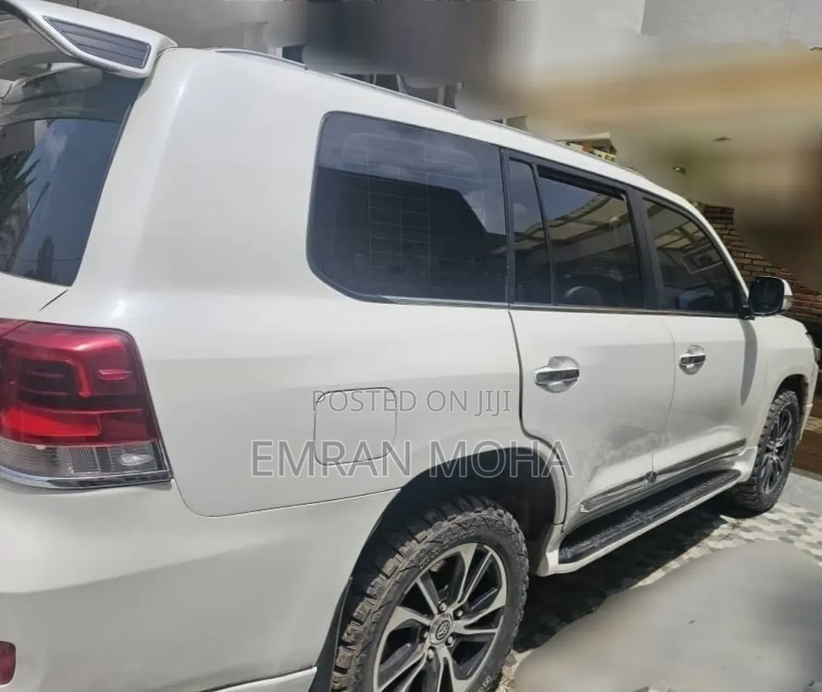Toyota Land Cruiser 2012 White