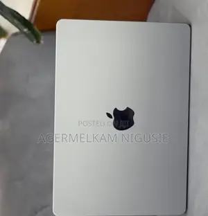 New Laptop Apple MacBook Air 2022 M2 8GB Intel Core i5 SSD 512GB