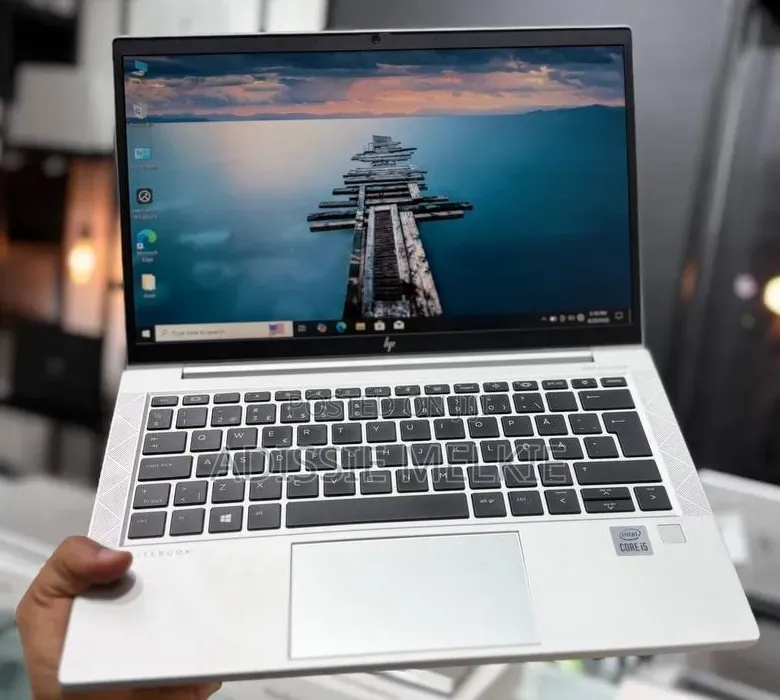 New Laptop HP EliteBook 830 G7 8GB Intel Core i7 SSD 512GB