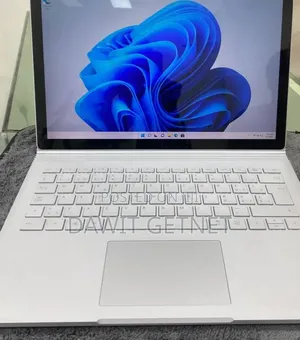 New Laptop Microsoft Surface 8GB Intel Core i5 SSD 128GB