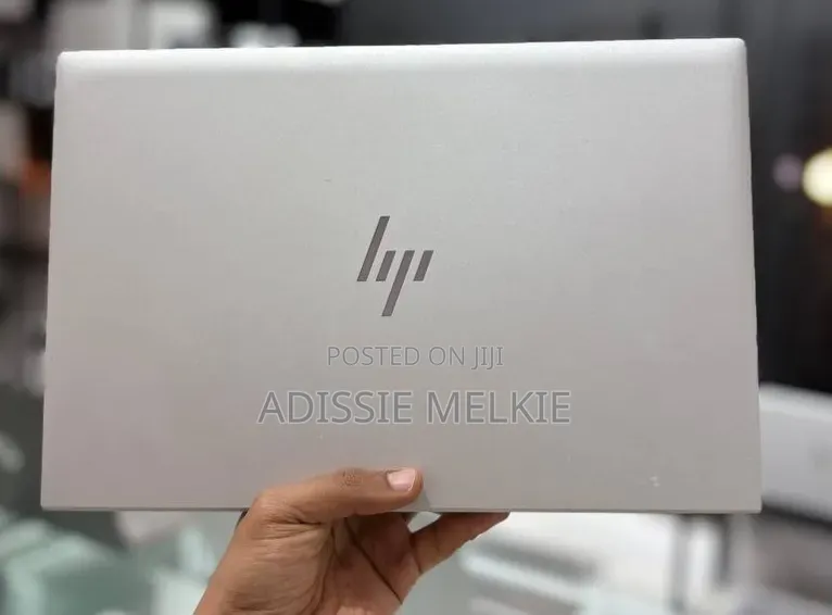New Laptop HP EliteBook 830 G8 16GB Intel Core i7 SSD 512GB
