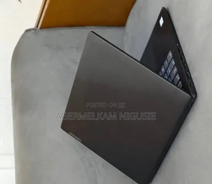 New Laptop Lenovo IdeaPad S145 8GB Intel Core i5 SSD 512GB