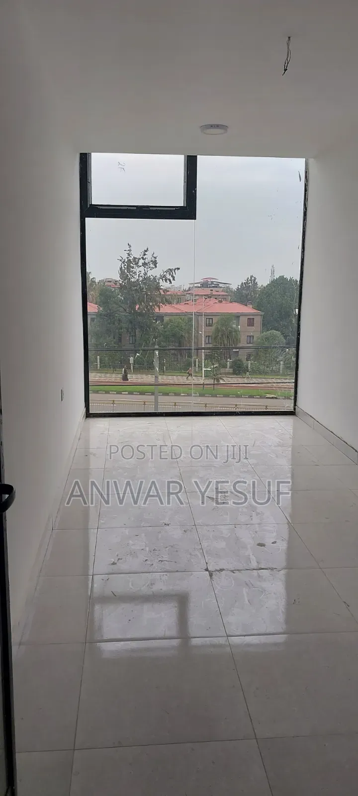 Commercial Shop for Sale