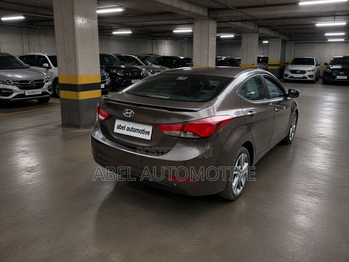 Hyundai Elantra 2015