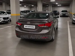 Hyundai Elantra 2015