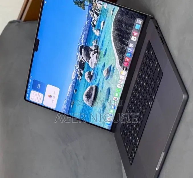 New Laptop Apple MacBook Pro 2021 M1 Max 32GB Intel Core i5 SSD 512GB
